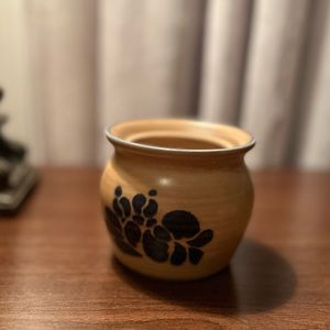 Vintage Pfaltzgraff Folk Art Pattern Stoneware Sugar bowl